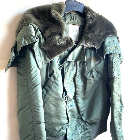 Alpha Industries N2B Bomber-EUC - Picture 8 of 12